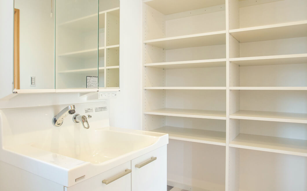 ウォークスルー洗面クローゼット